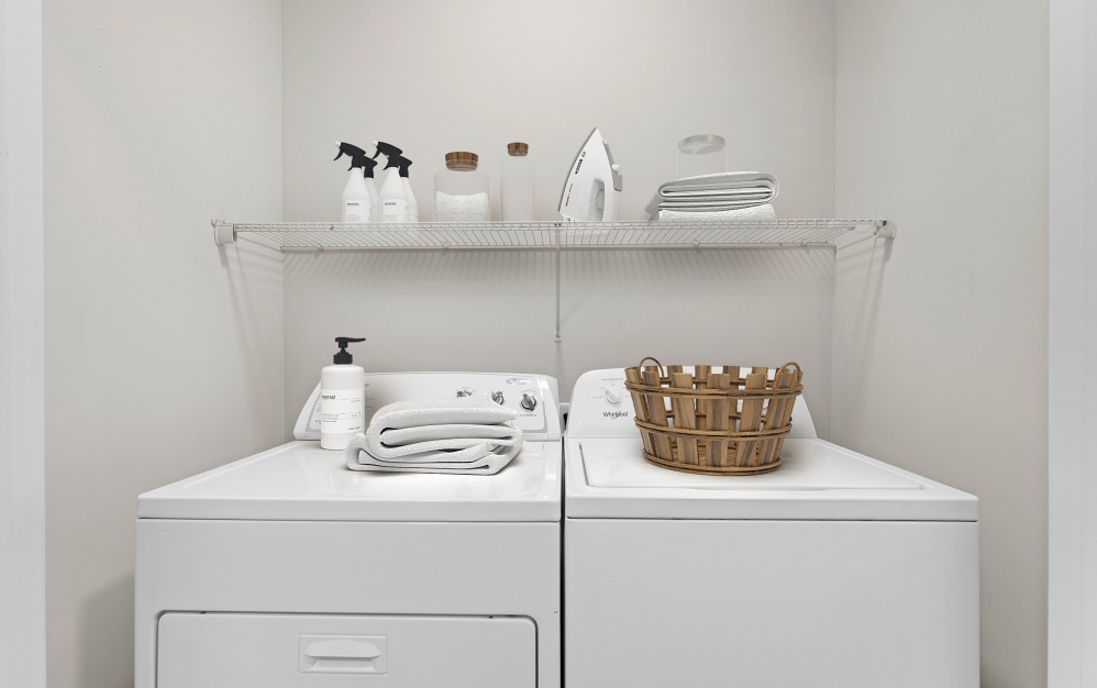 B2ER - 2 bedroom floorplan layout with 2 bathrooms and 1407 square feet (Laundry Room, 3D)